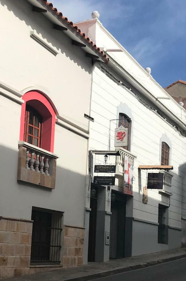 Cittadella Hostal Sucre Buitenkant foto